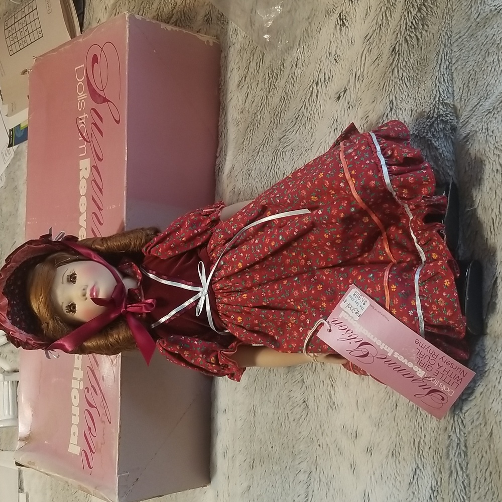 VINTAGE SUZANNE GIBSON DOLL, NWT #3000 Mary Mary In Orig. Box